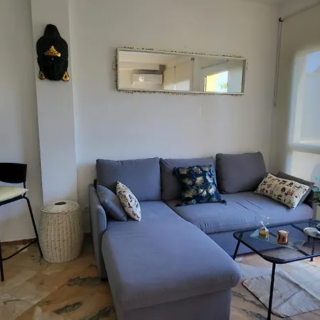 Precioso Estudio Romana *