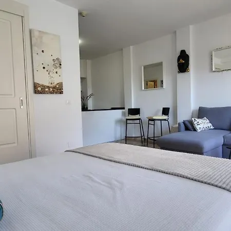 Precioso Estudio Romana *